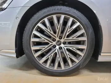 2023 Audi A8 с пробегом 4 100 км