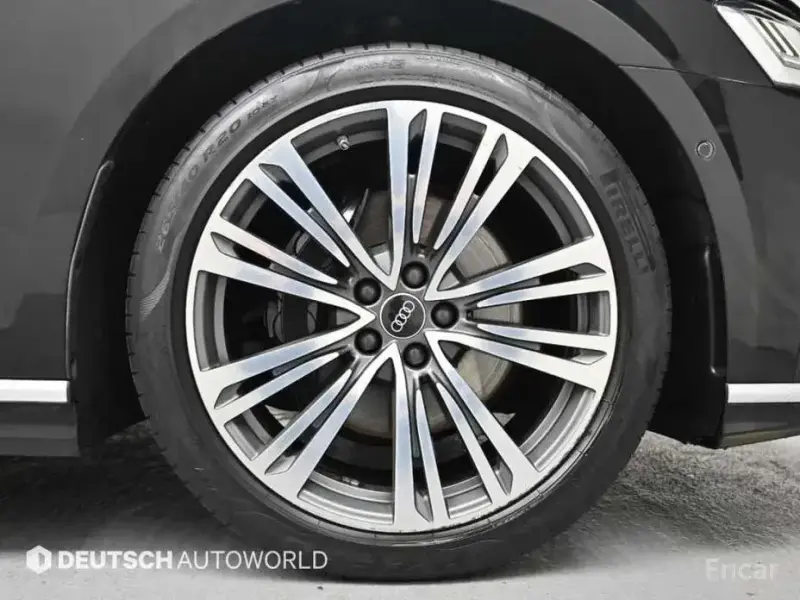 2021 Audi A8 с пробегом 98 700 км
