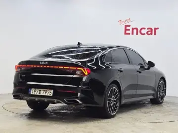 2022 Kia K5 с пробегом 45 908 км
