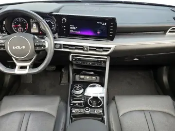 2022 Kia K5 с пробегом 45 908 км