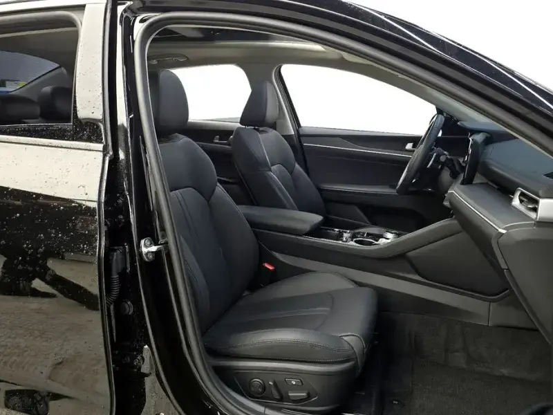 2022 Kia K5 с пробегом 45 908 км