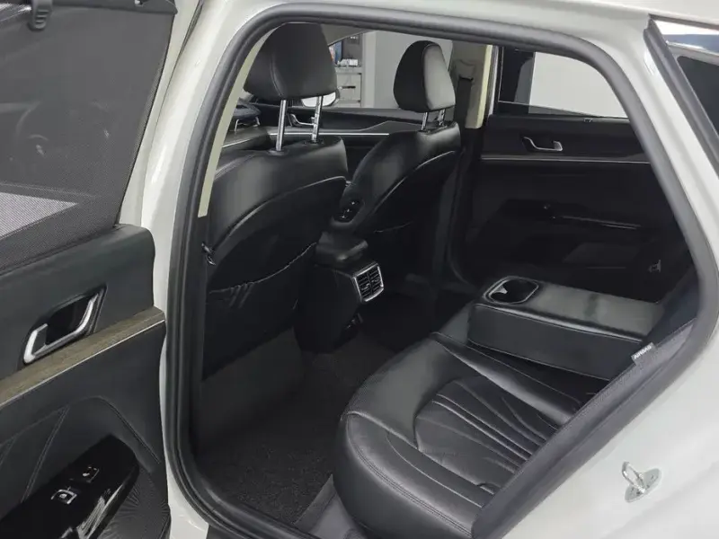 2021 Kia K5 с пробегом 43 931 км