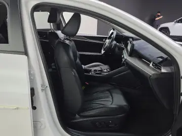 2021 Kia K5 с пробегом 43 931 км