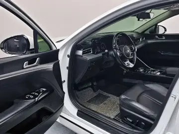 2021 Kia K5 с пробегом 59 758 км