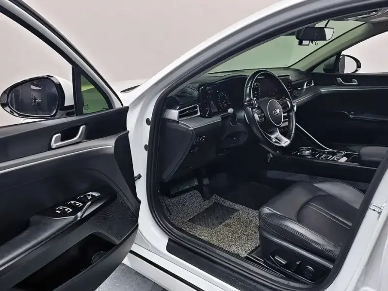 2021 Kia K5 с пробегом 59 758 км