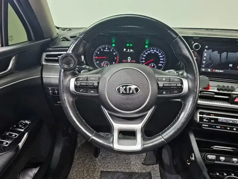 2021 Kia K5 с пробегом 59 758 км