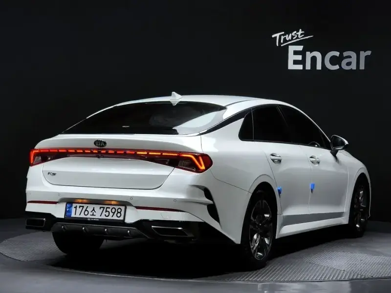 2021 Kia K5 с пробегом 54 750 км