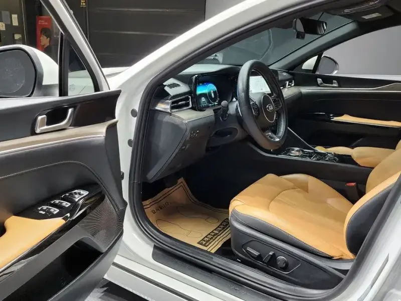 2021 Kia K5 с пробегом 54 750 км