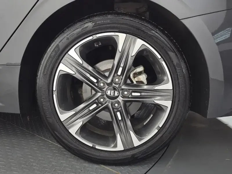 2021 Kia K5 с пробегом 50 124 км