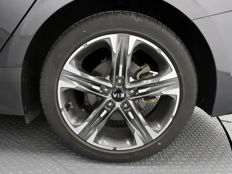 2021 Kia K5 с пробегом 38 939 км