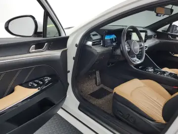 2022 Kia K5 с пробегом 43 508 км