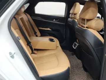 2022 Kia K5 с пробегом 43 508 км