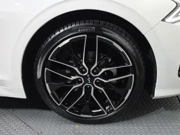 2021 Kia K5 с пробегом 42 119 км