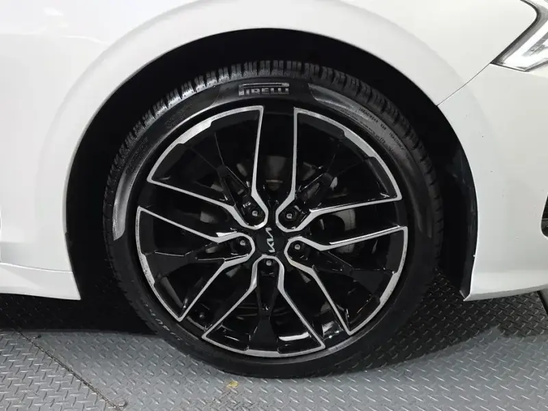 2021 Kia K5 с пробегом 42 119 км