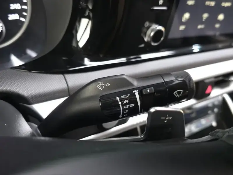 2021 Kia K5 с пробегом 42 119 км
