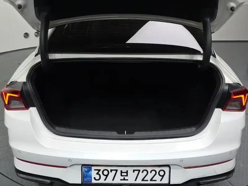 2021 Kia K5 с пробегом 42 119 км