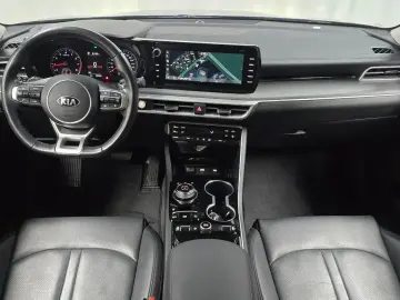 2021 Kia K5 с пробегом 43 266 км