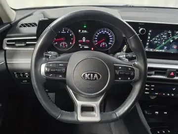 2021 Kia K5 с пробегом 43 266 км