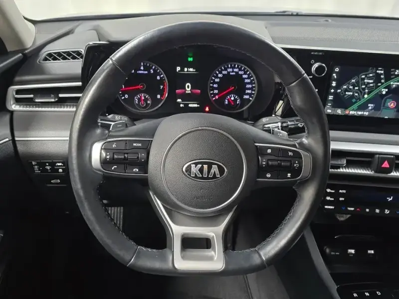 2021 Kia K5 с пробегом 43 266 км