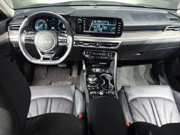 2021 Kia K5 с пробегом 48 402 км
