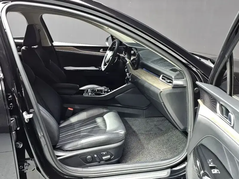 2021 Kia K5 с пробегом 48 402 км