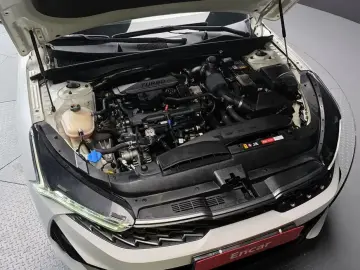 2021 Kia K5 с пробегом 56 768 км