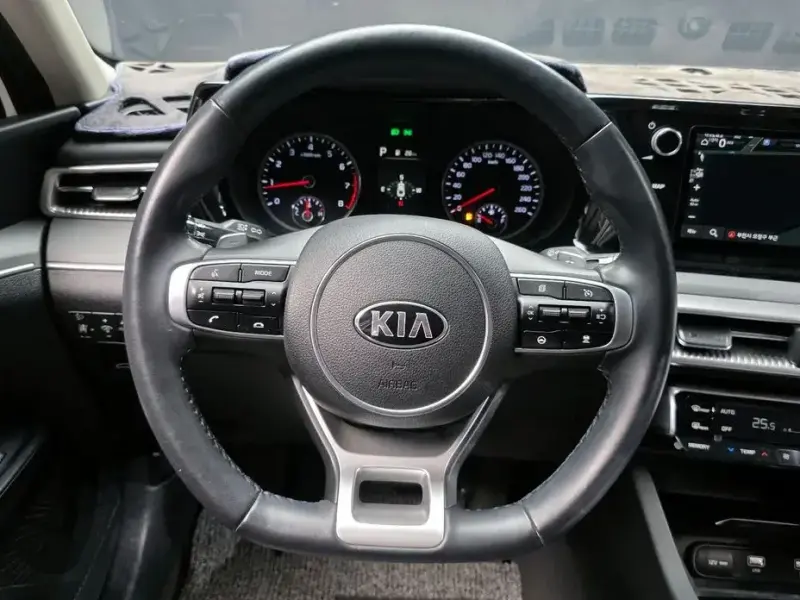 2021 Kia K5 с пробегом 56 768 км