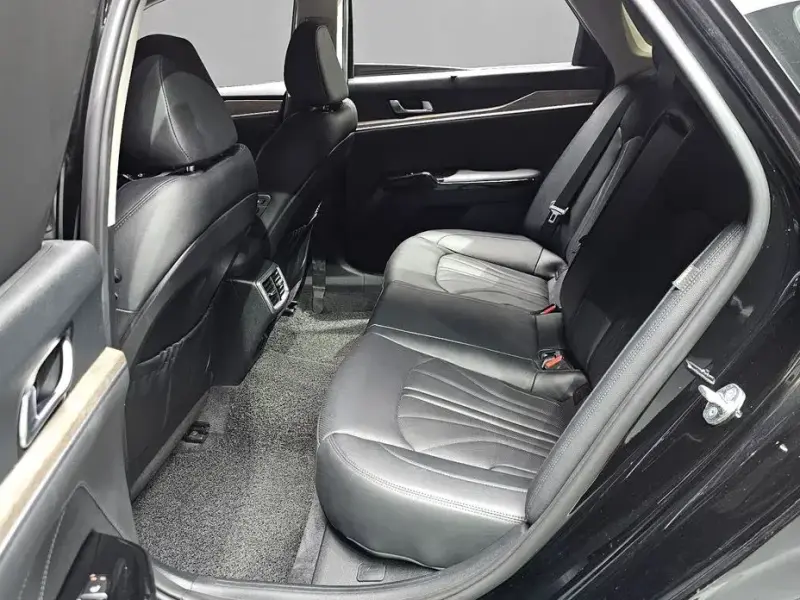 2021 Kia K5 с пробегом 48 402 км