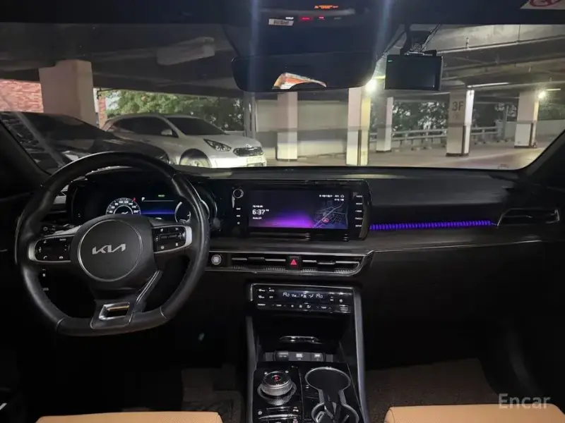 2022 Kia K5 с пробегом 35 271 км