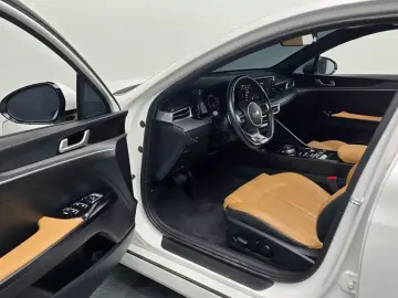 2021 Kia K5 с пробегом 52 909 км