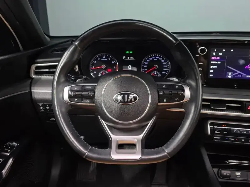 2021 Kia K5 с пробегом 52 909 км