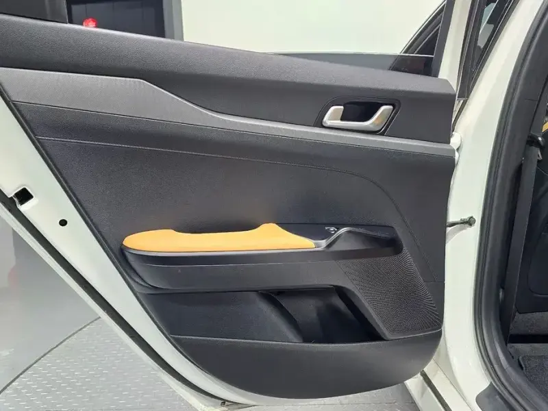 2021 Kia K5 с пробегом 52 909 км