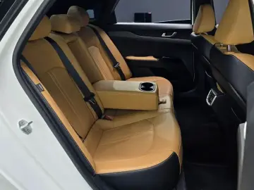2021 Kia K5 с пробегом 52 909 км