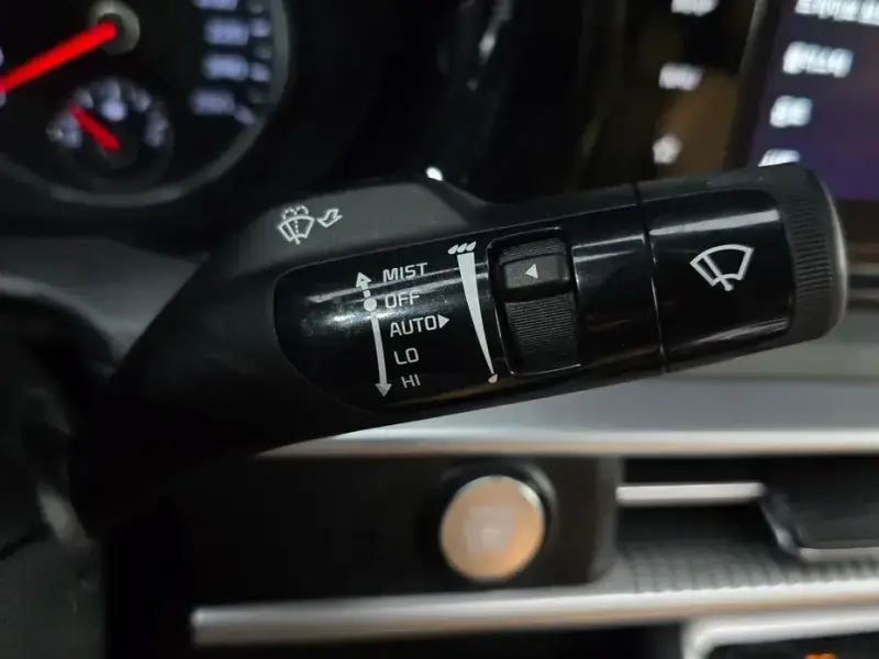 2021 Kia K5 с пробегом 52 909 км