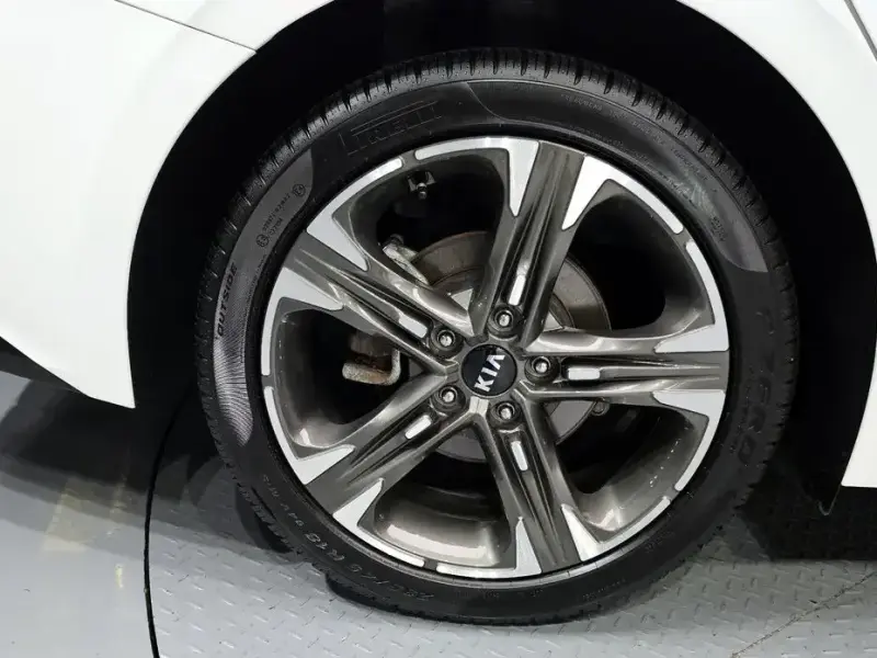 2021 Kia K5 с пробегом 46 978 км