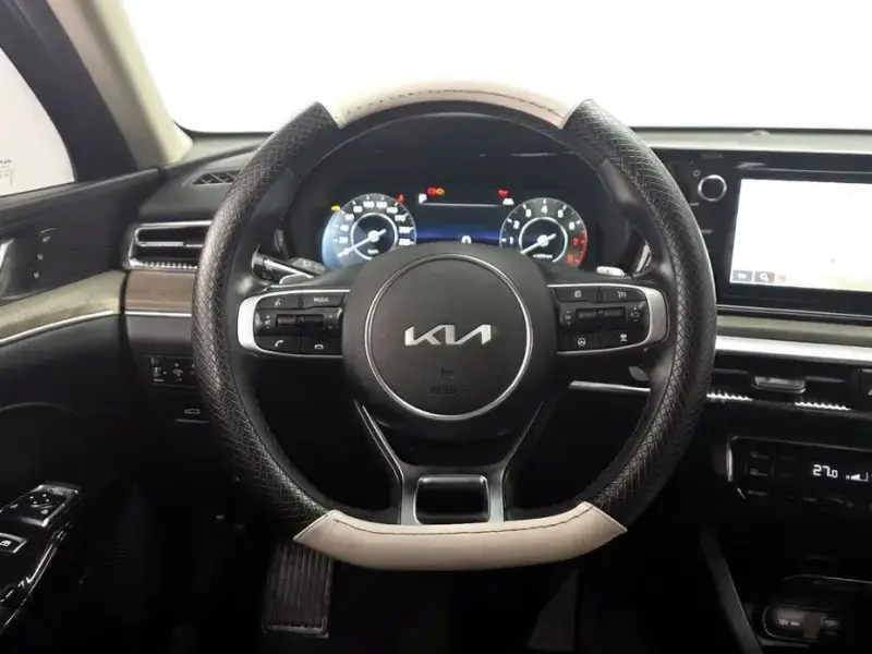 2022 Kia K5 с пробегом 41 561 км
