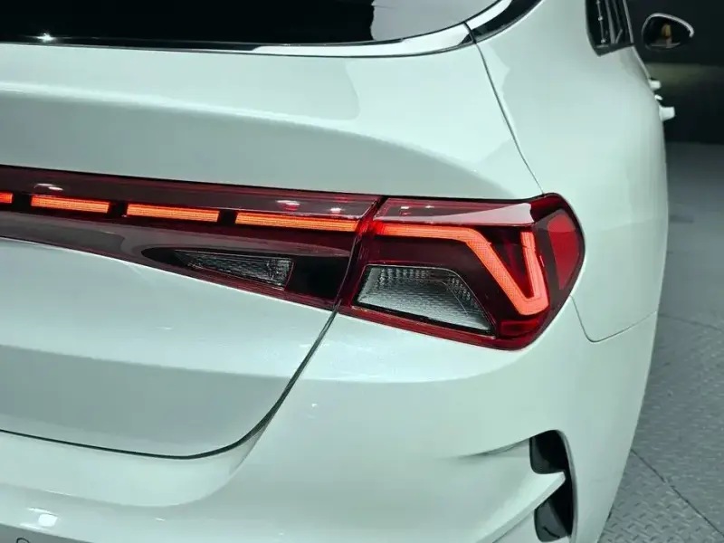 2021 Kia K5 с пробегом 46 978 км
