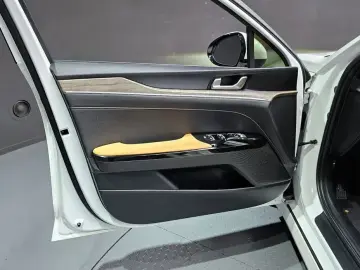 2021 Kia K5 с пробегом 46 978 км