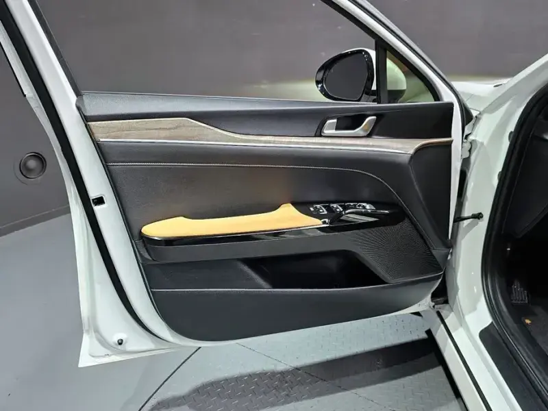 2021 Kia K5 с пробегом 46 978 км
