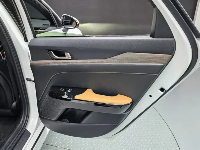 2021 Kia K5 с пробегом 46 978 км