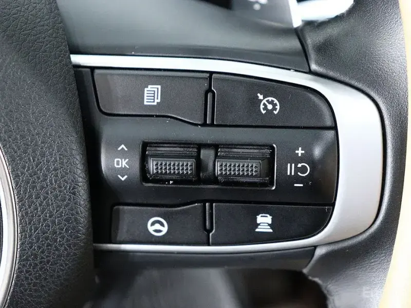 2022 Kia K5 с пробегом 55 000 км