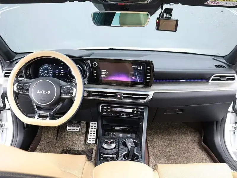 2022 Kia K5 с пробегом 55 000 км