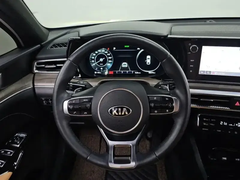 2021 Kia K5 с пробегом 50 676 км