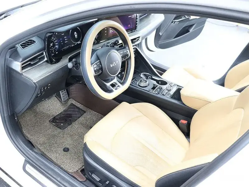 2022 Kia K5 с пробегом 55 000 км