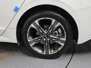 2021 Kia K5 с пробегом 50 676 км