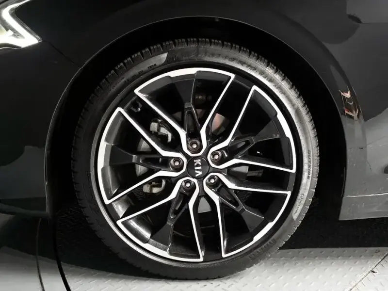 2021 Kia K5 с пробегом 32 396 км
