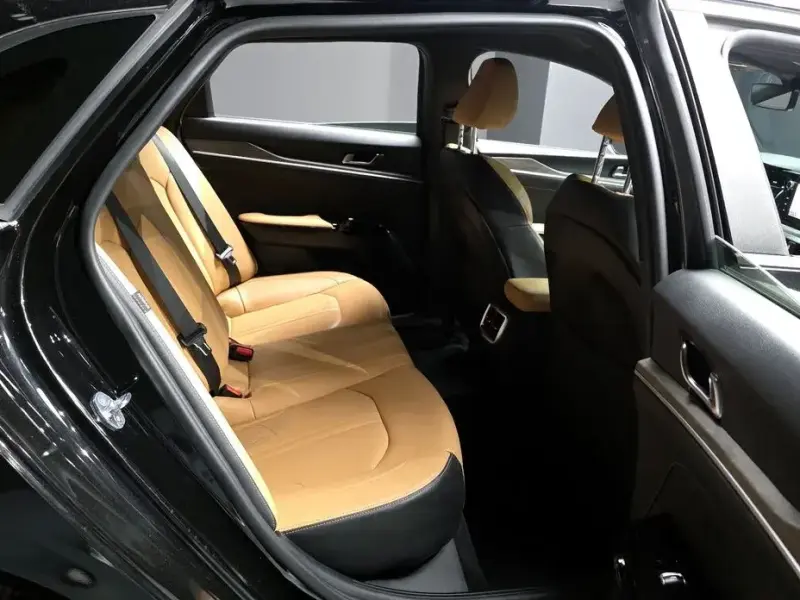 2021 Kia K5 с пробегом 32 396 км
