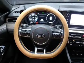 2021 Kia K5 с пробегом 32 396 км