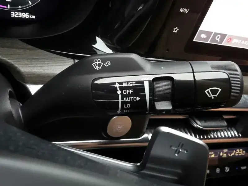 2021 Kia K5 с пробегом 32 396 км