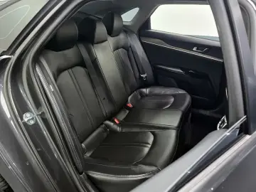 2022 Kia K5 с пробегом 34 818 км